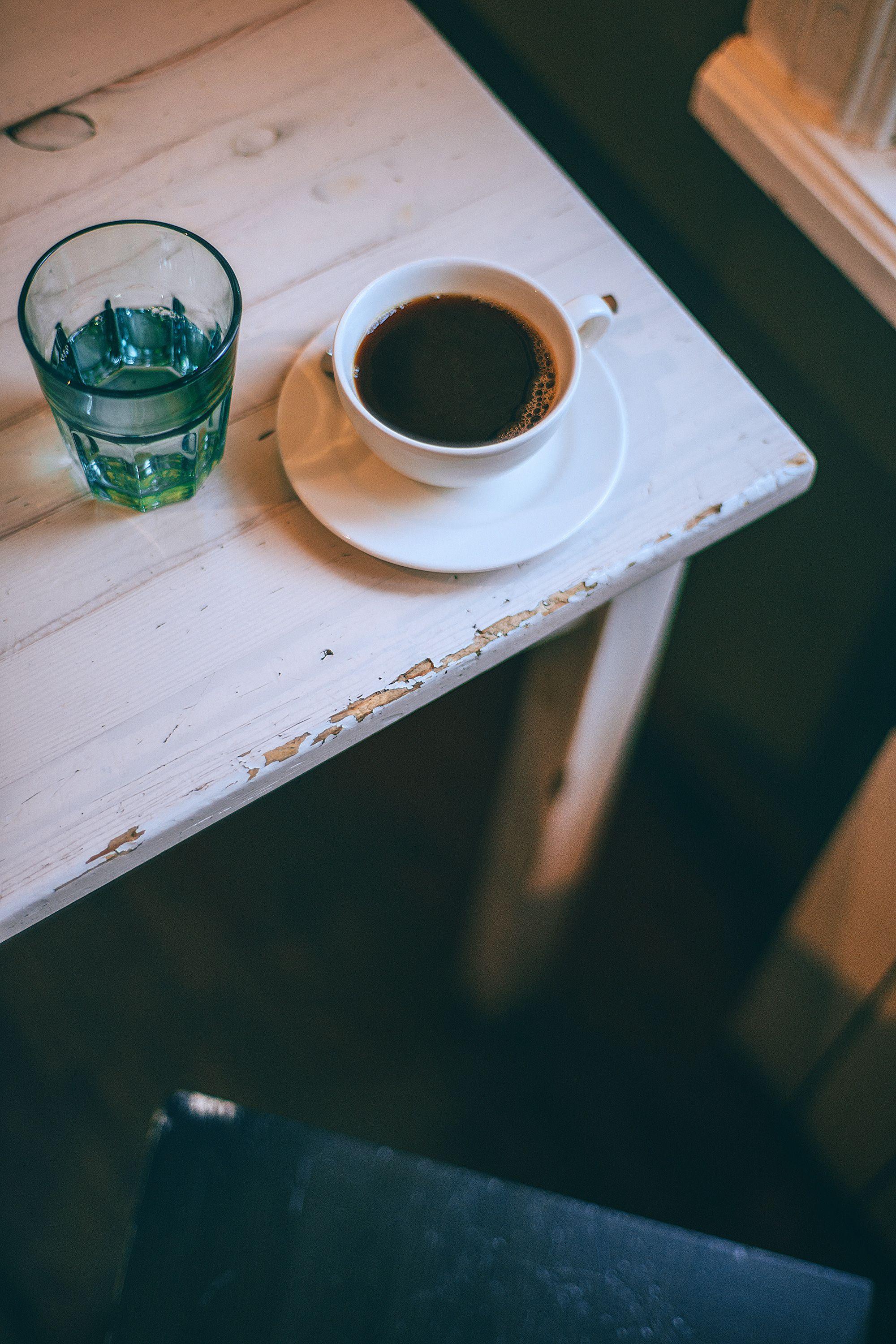 Koffie op een bureau